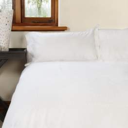 White Dot Duvet